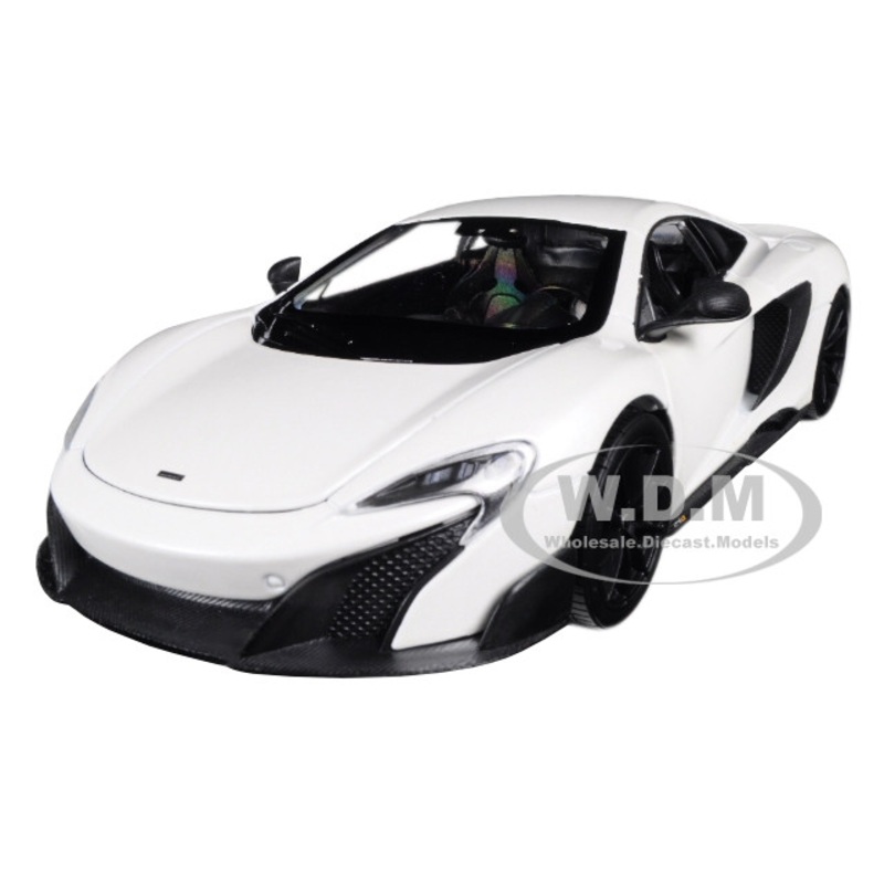 McLaren 675LT Coupe White 1/24-1/27 Diecast Model Car by Welly