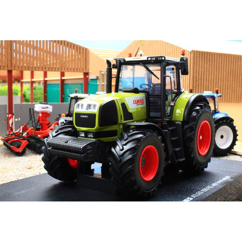 UH6704 Universal Hobbies Claas Atles 926RX Tractor with Fixed Front Weight