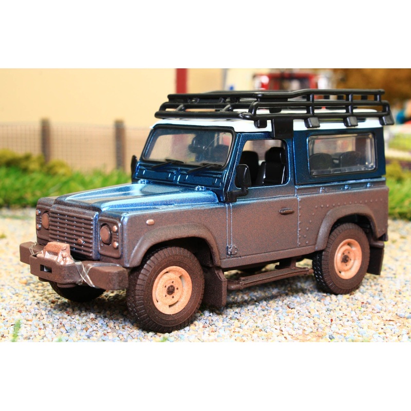 43321 Britains Muddy Land Rover Defender