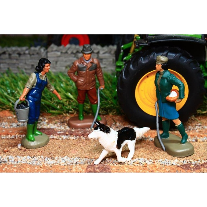 40954 Britains Farming Figures