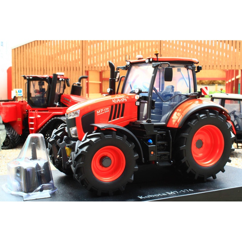 UH6727 Universal Hobbies Kubota M7 174 4WD Tractor ** NEW! **