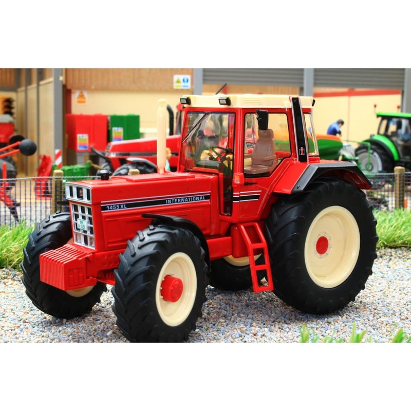 W7852 Wiking International IH 1455 XL 4WD Tractor